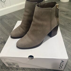 ALDO Women's 7.5 Tan Ankle Boots
